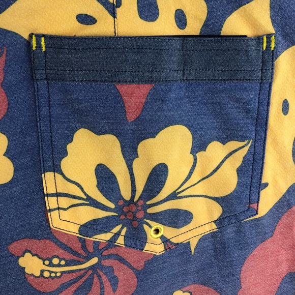 Quiksilver Flowah Powah Board Shorts Men's 34 EUC - Picture 4 of 12